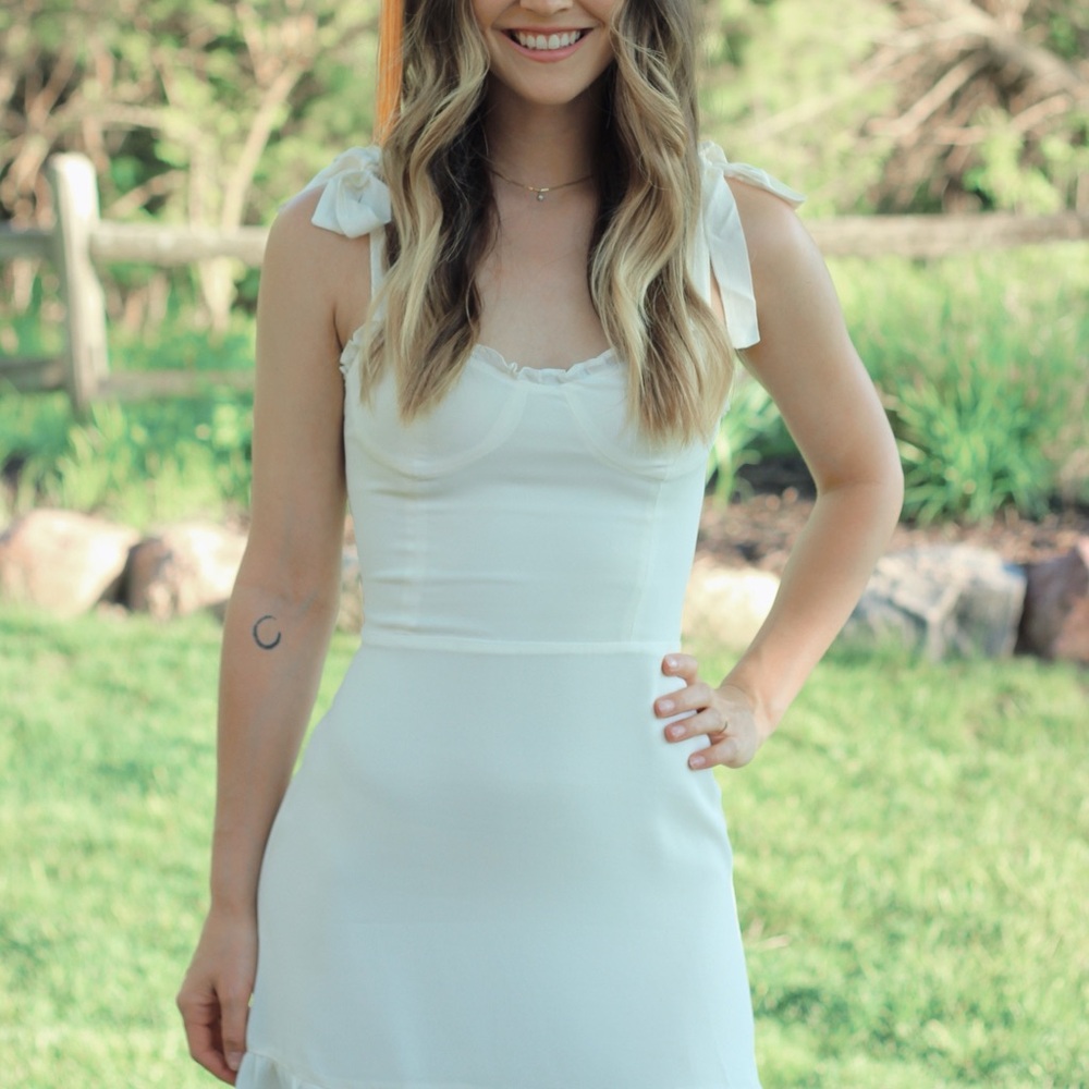 Reformation Christine dress white, worn one time. Used like new.